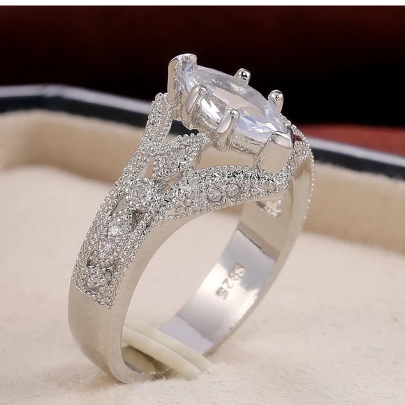 Gorgeous 925 Silver Rings  White Sapphire ring - Picture 4 of 6